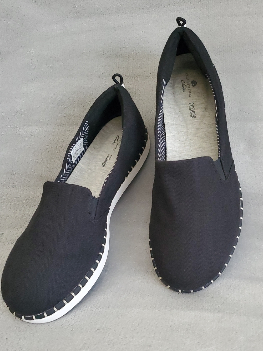 CLOUDSTEPPERS by CLARKS Step Glow Jade Cushion Soft Black Canvas Shoes SIZE: 9½W